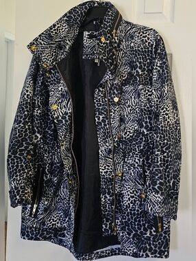 TYLER BOE LEOPARD NEWPORT RAIN Black & White Leopard Print Zip Jacket Used Sz L